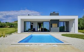 Villa Vinci in Smoljanci (Haus für 4 Personen)